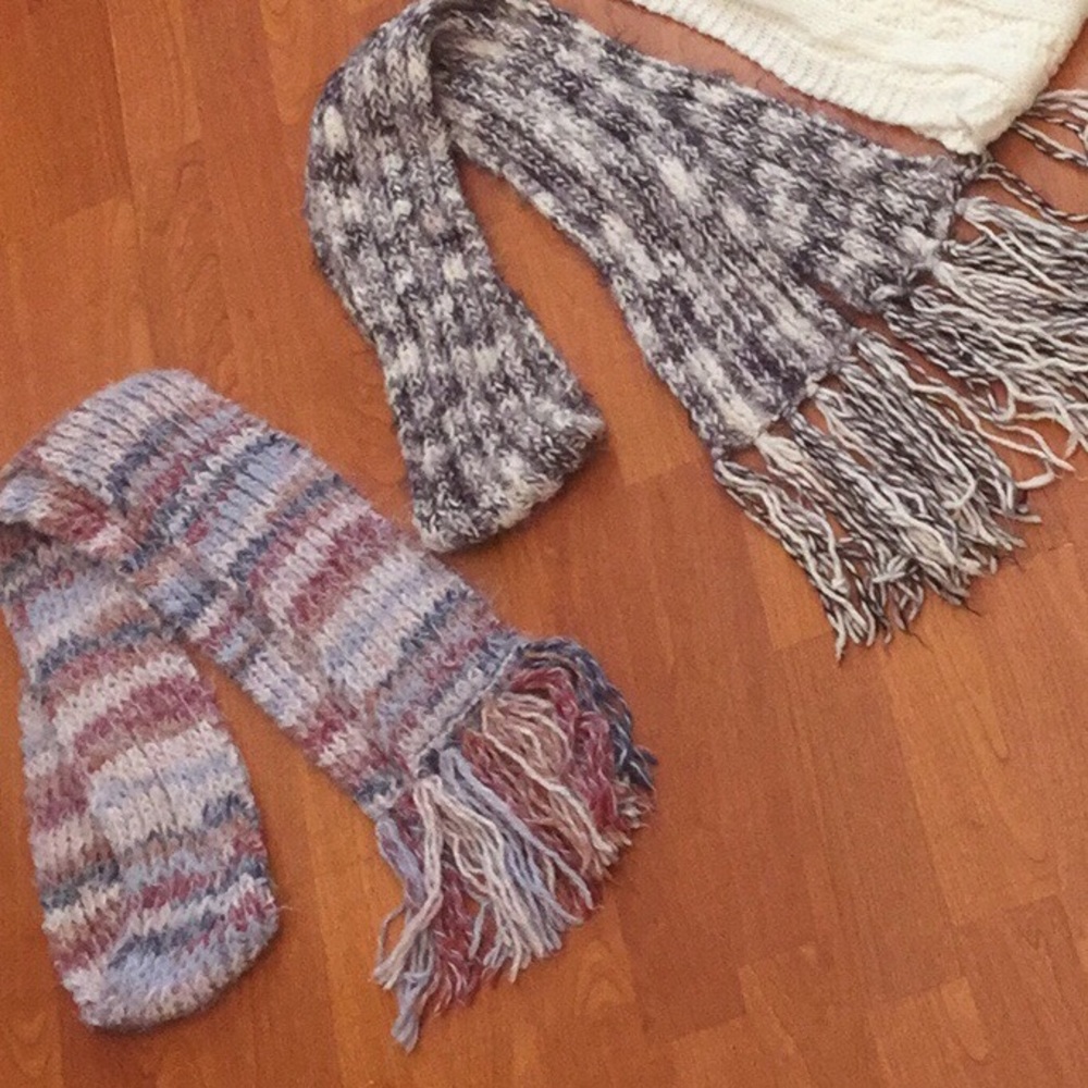 Scarfs for Sale💕 personally knitted.